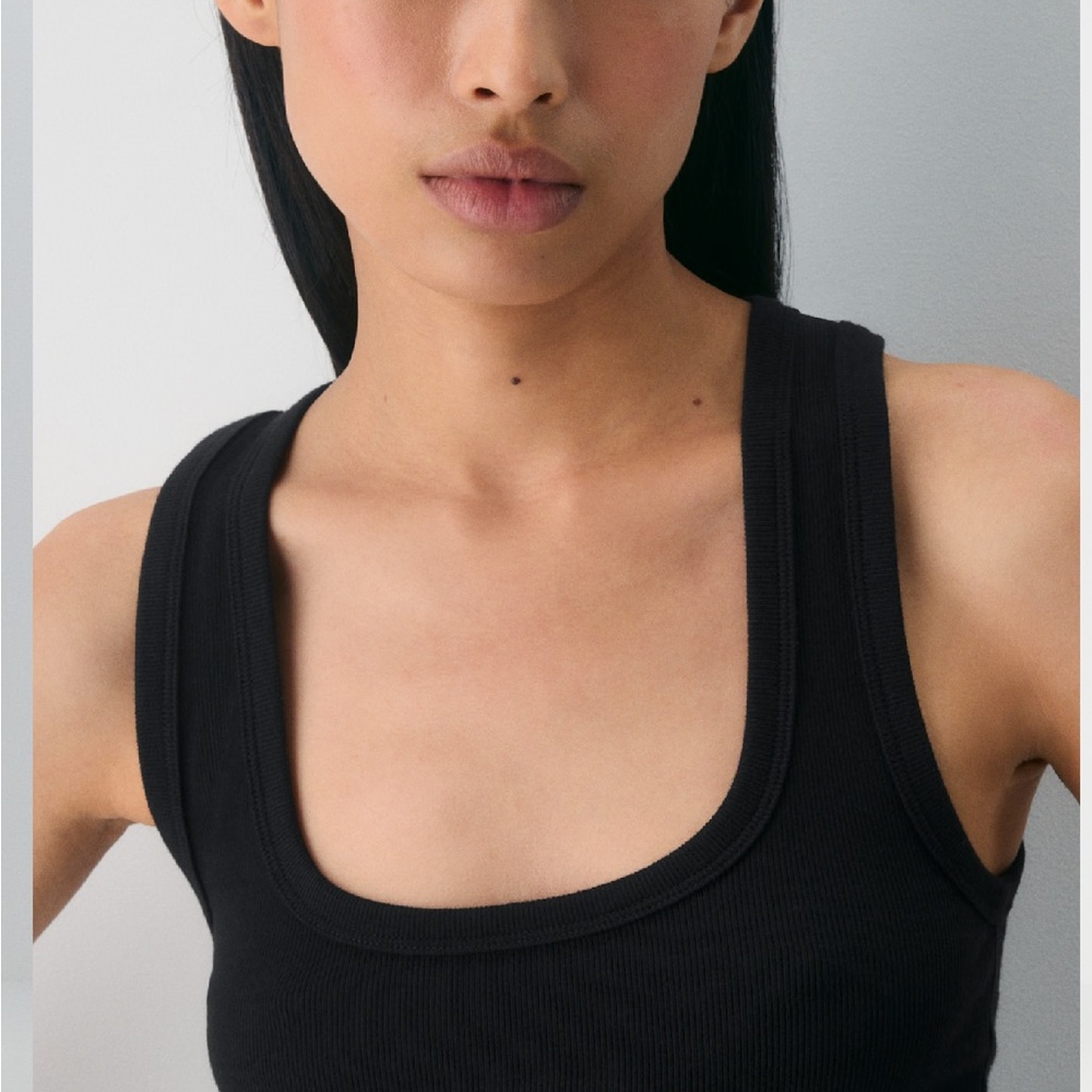 ARITZIA Scoop Tank Top